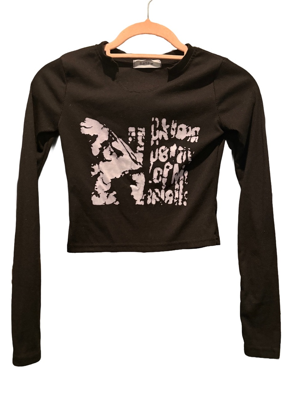 Black Long-Sleeve Crop Top with Graphic Print